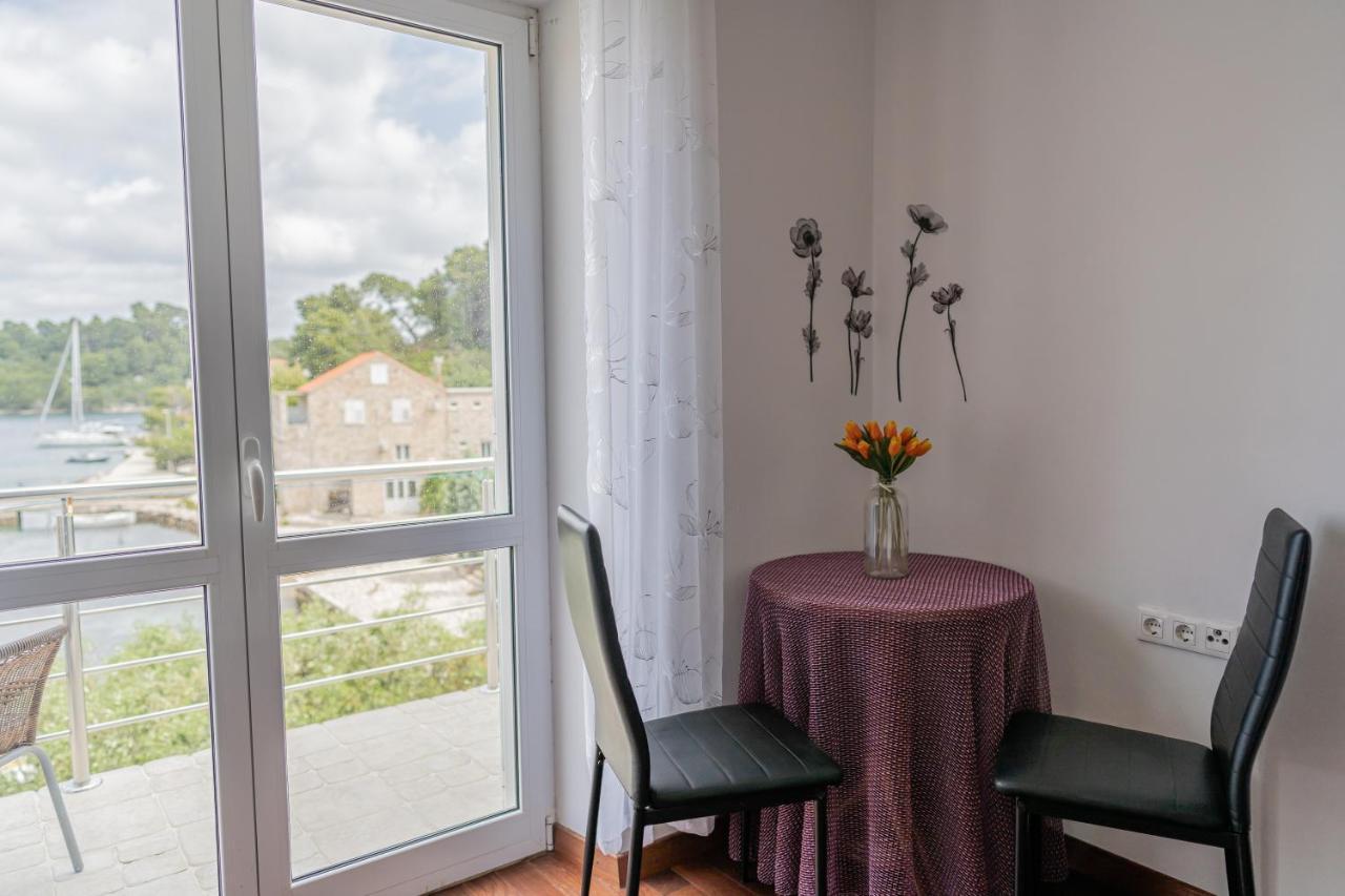 Guesthouse Kamarin Помена Экстерьер фото