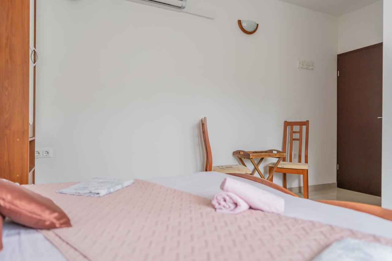 Guesthouse Kamarin Помена Экстерьер фото