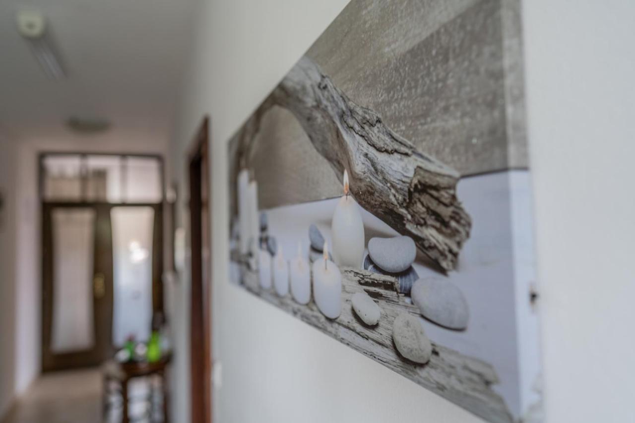 Guesthouse Kamarin Помена Экстерьер фото